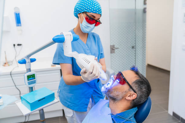 Best Emergency Gum Treatment in Hainesvle, IL